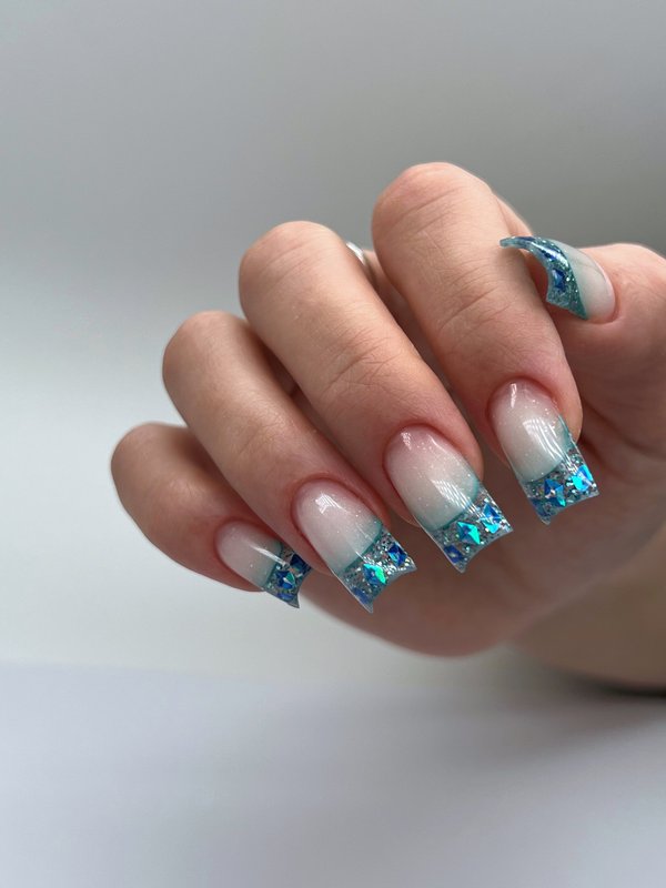 Салон красоты Rich Nails на Коломенской рядом - маникюр ...