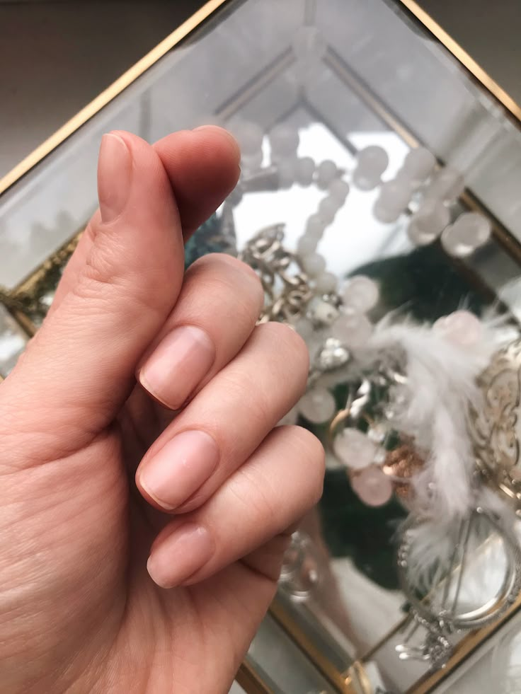 Gorgeous Tips for Gorgeous Nails: Maximize Growth