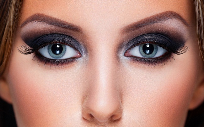 Smoky eyes: как сделать самый волнующий макияж для вашего ...