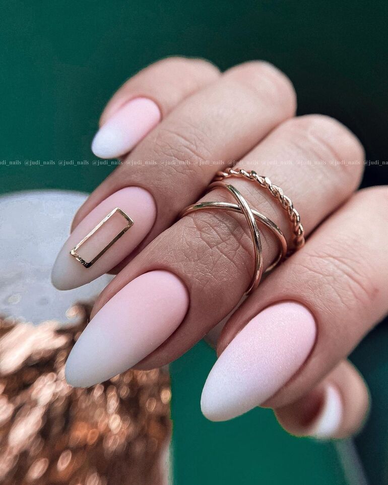 MelleStudio - Нюдовый маникюр на короткие ногти 💅 Дизайн ...