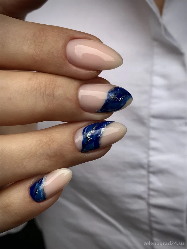 Unique Velociraptor Manicure Nail Art ...