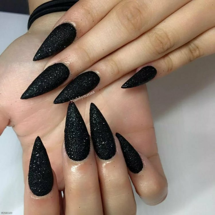 Nails stiletto Стилеты