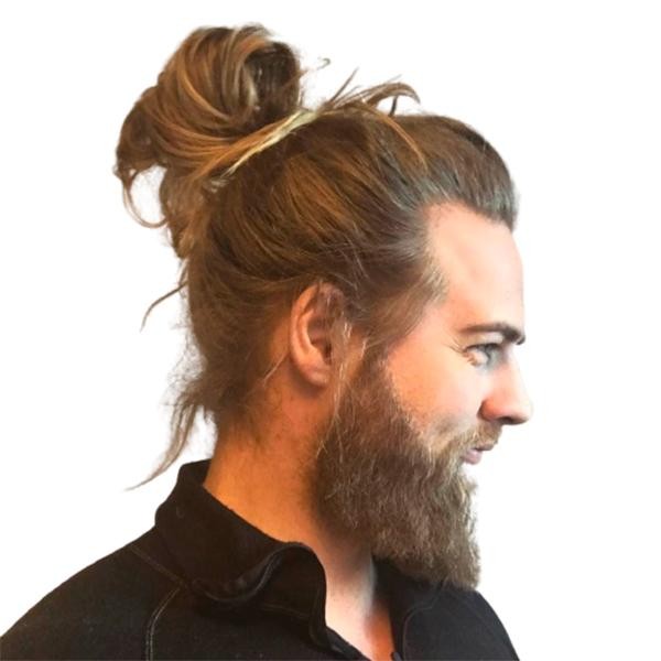 Man Bun [как отрастить и сделать мужскую прическу с выбритыми ...