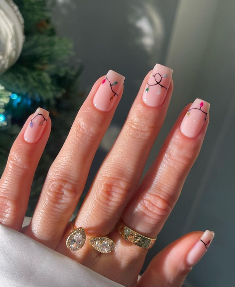 Как сделать домашний маникюр на Новый год: 5 красивых nail ...