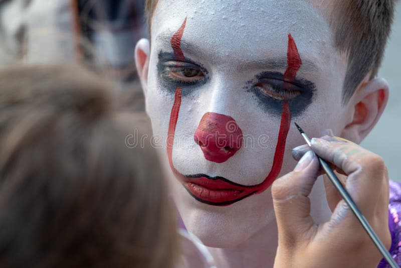 Clown makeup