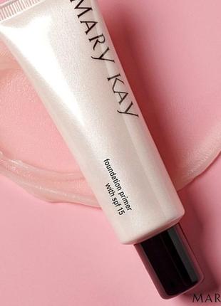 выравнивающая основа под макияж mary kay