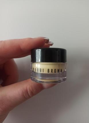 Обогащенная витаминами основа для макияжа для век Bobbi Brown ...